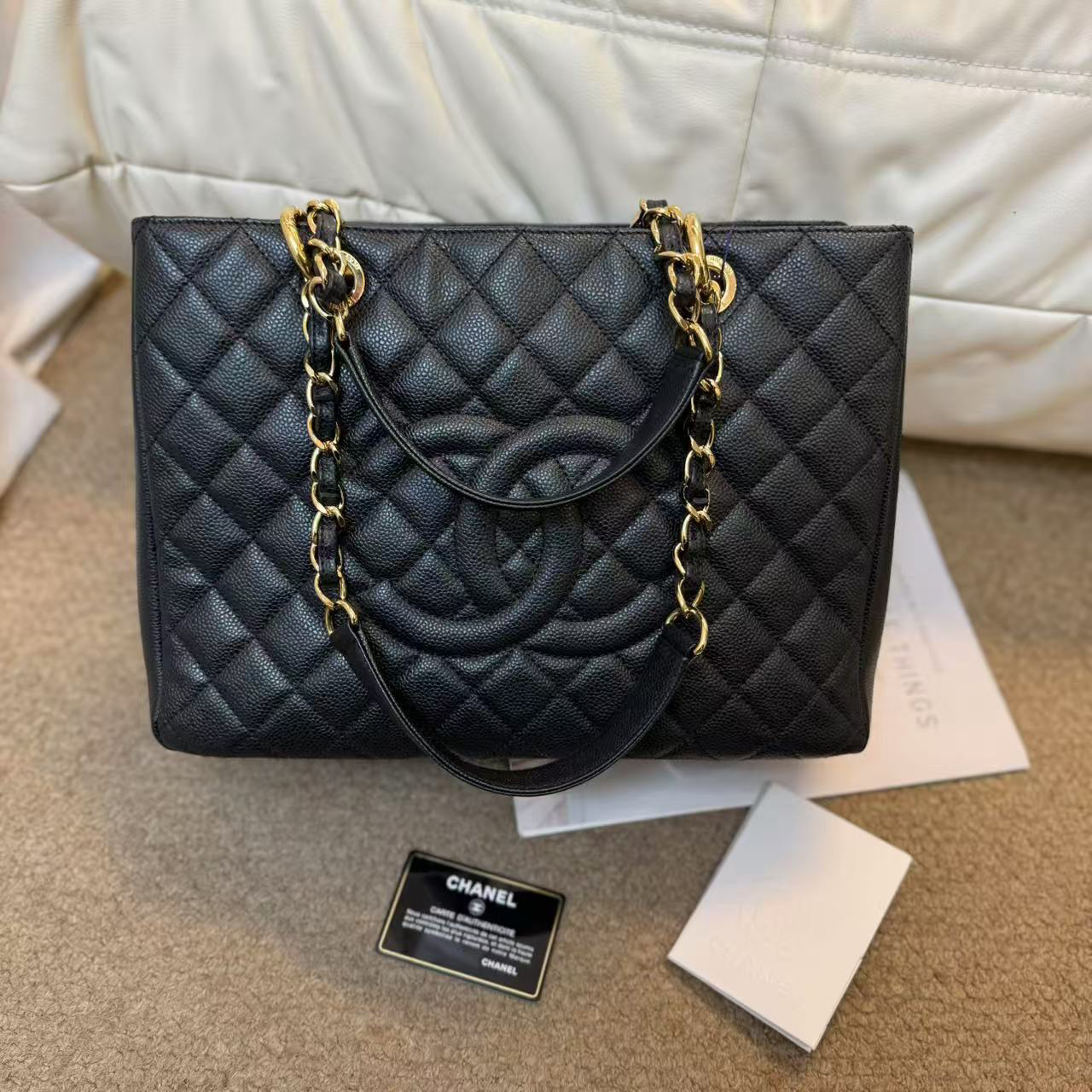95新 Chanel/香奈儿 Chanel 黑金 荔枝牛 gst托特包/653540233