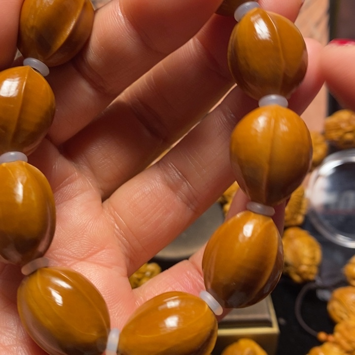 橄榄核手串/手链鲨鱼背