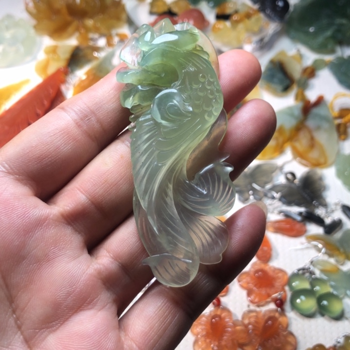 未镶嵌蛇纹石玉耳钉挂件