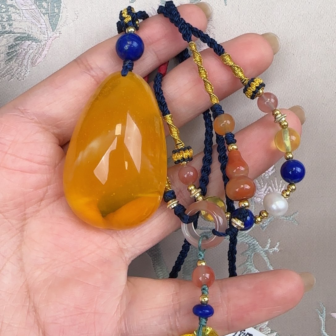 蜜蜡吊坠(赠链)未镶嵌