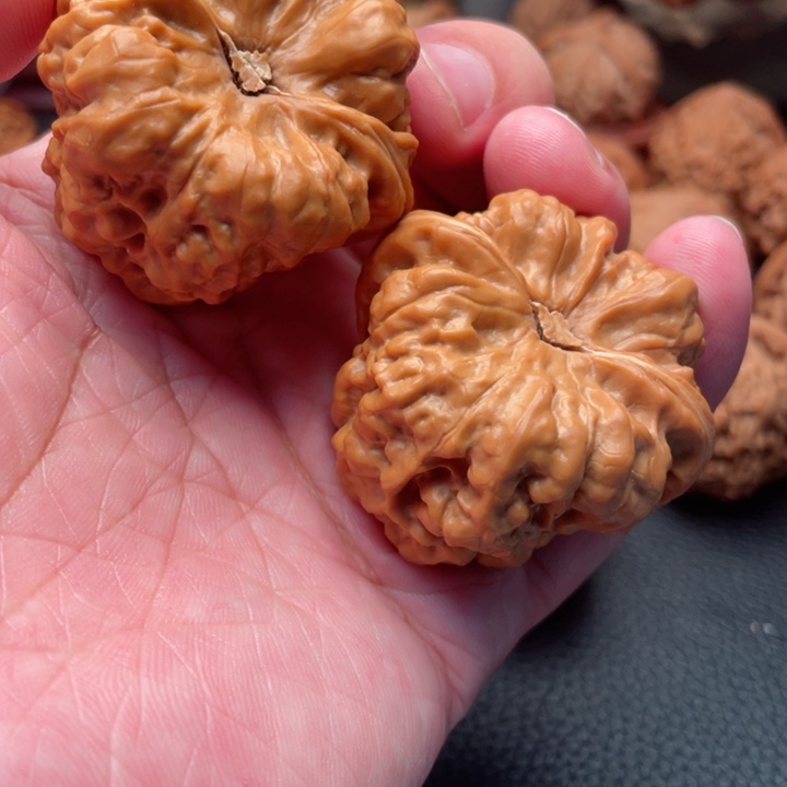 文玩核桃把件44全品山地蛤蟆头