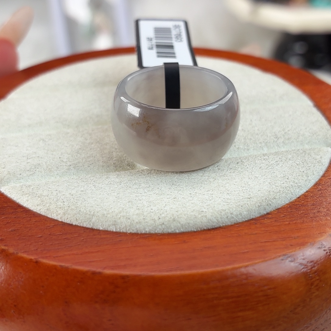 和田玉未镶嵌戒指r47飘糖花烟紫轮胎18.1