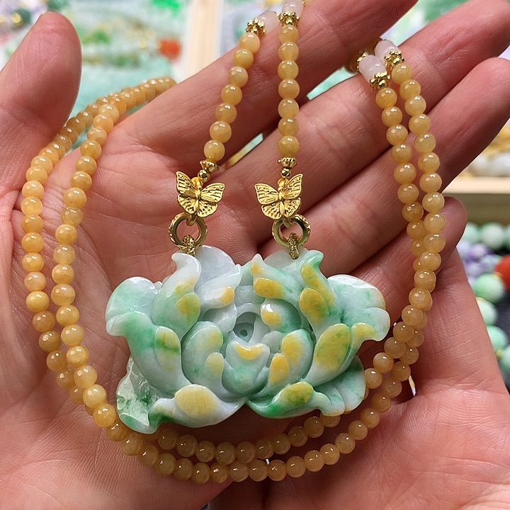 翡翠颈饰未镶嵌吊坠