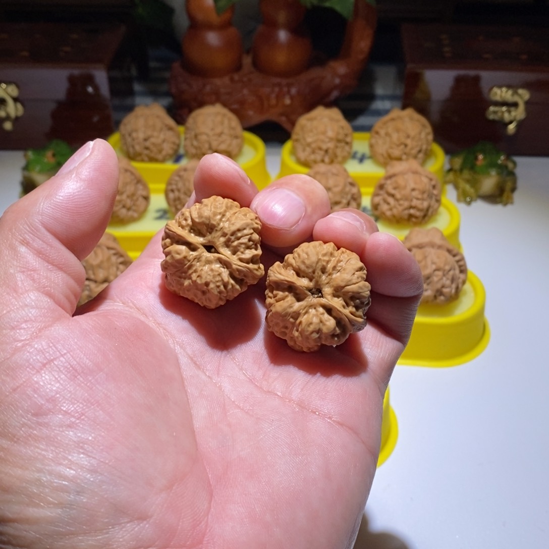 文玩核桃吊坠壮****）昌平蛙直播中欢迎选购