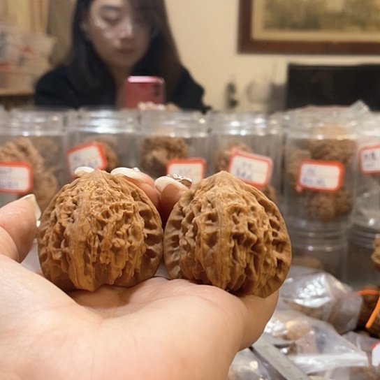 文玩核桃吊坠41朱雀尖有伤