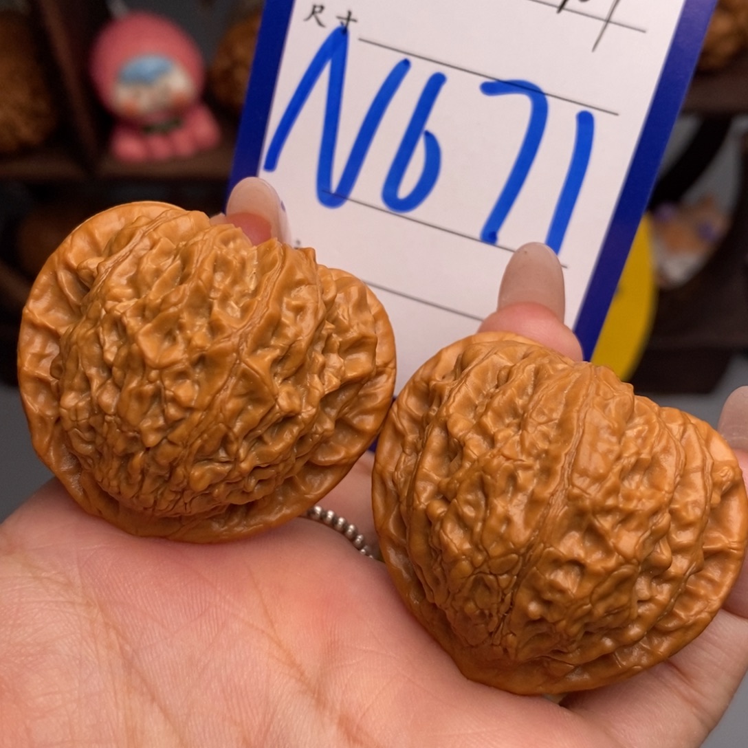 吊坠文玩核桃金牛40