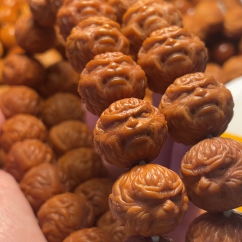 手串猴头核桃为**劉舞台