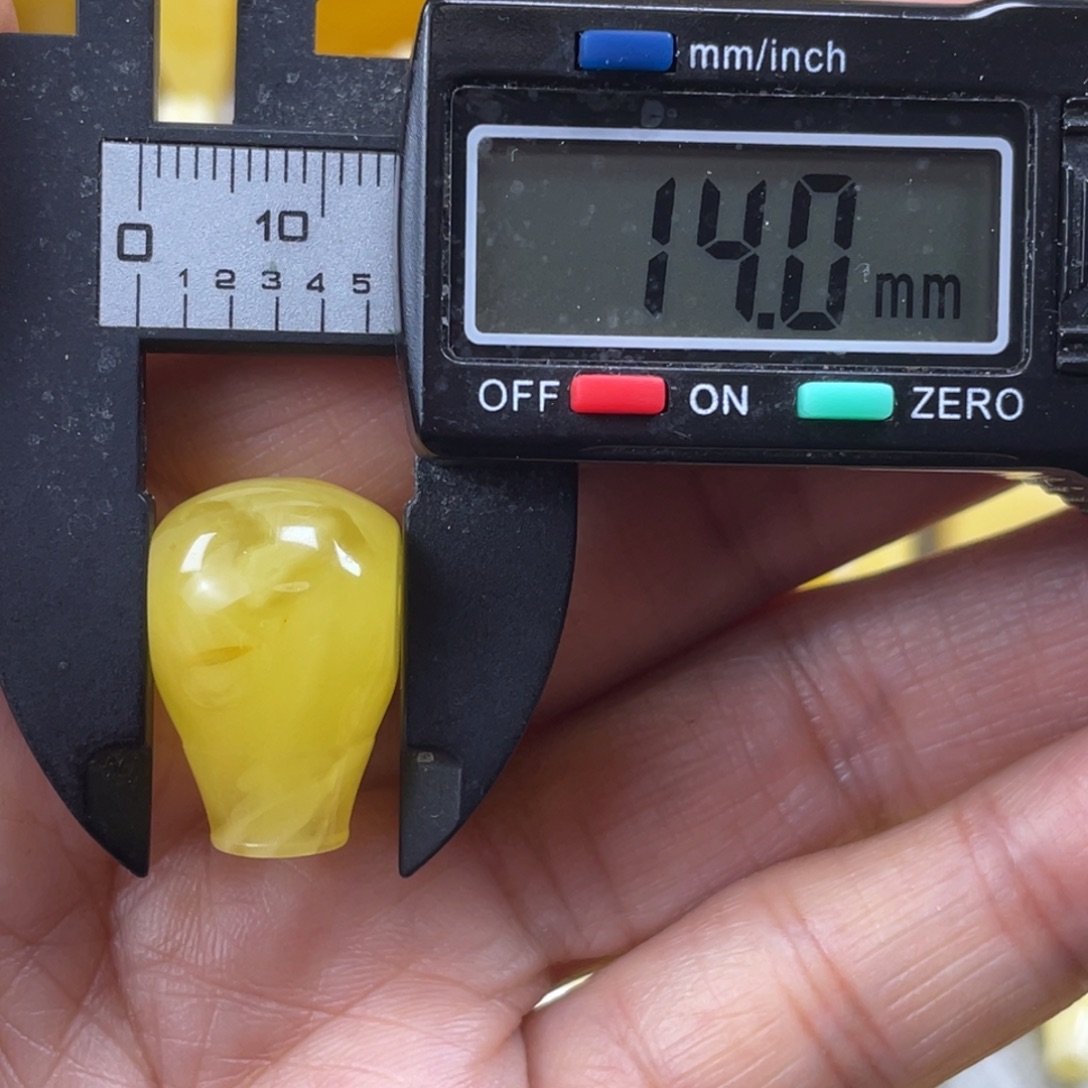 蜜蜡未镶嵌裸石10杂