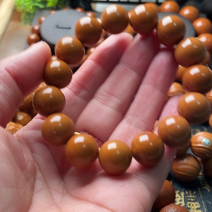 刘***游吊坠橄榄核橄榄1.5