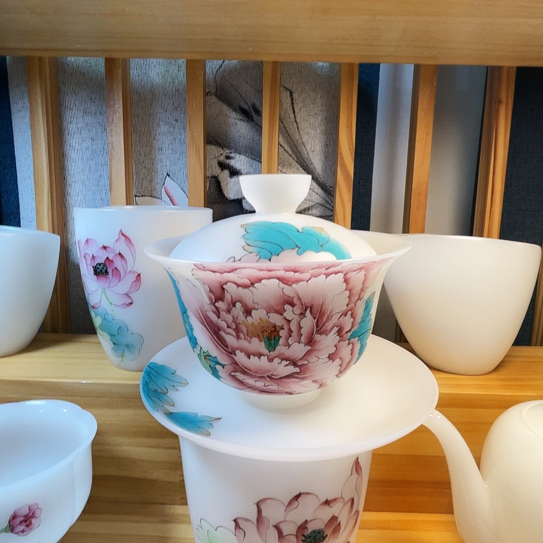 手绘图文集手绘的小女孩了