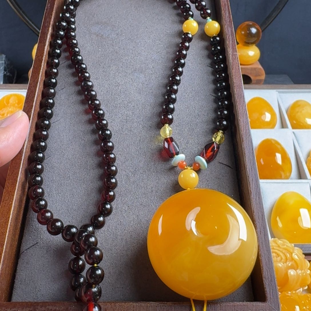 蜜蜡毛衣链未镶嵌