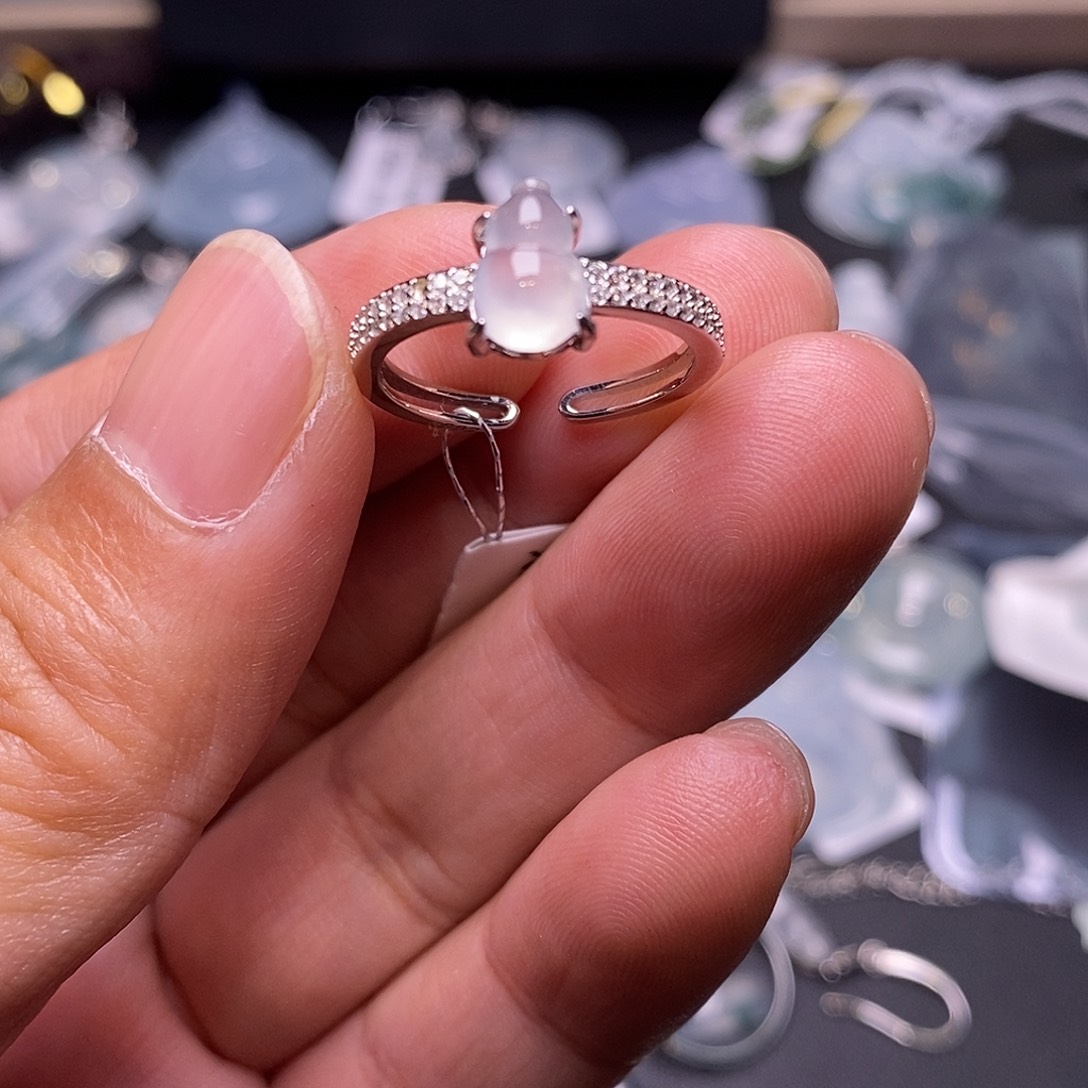 翡翠银S925镶嵌戒指葫芦戒指