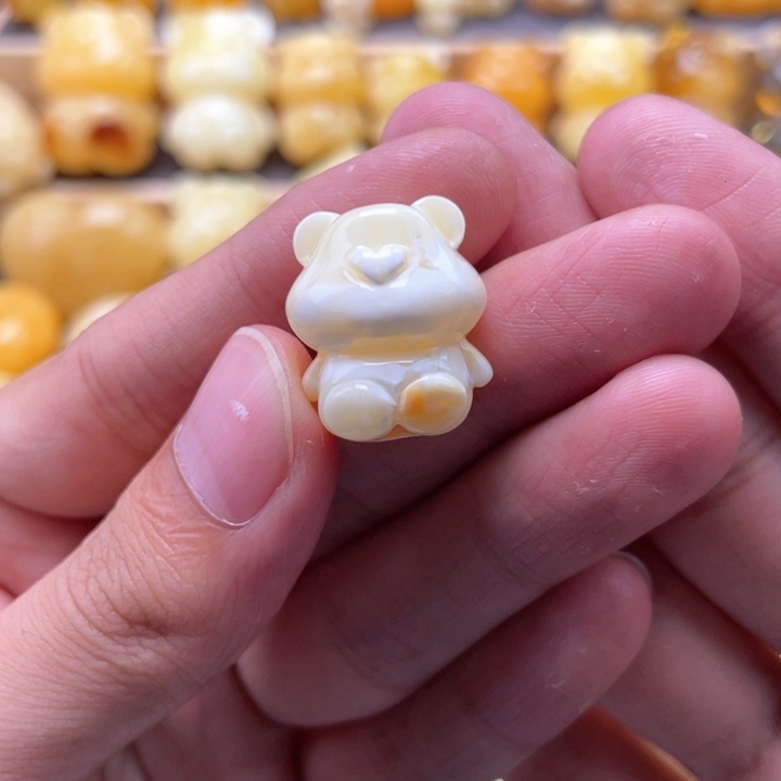 琥珀未镶嵌裸石蜜蜡