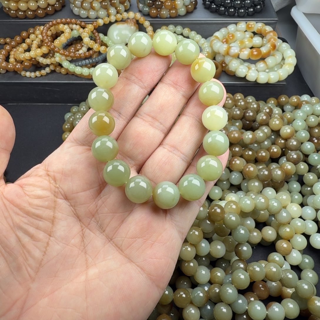 和田玉未镶嵌手链