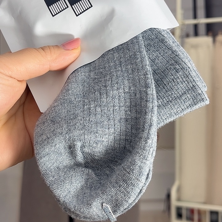 山羊毛山羊绒巨保暖羊毛袜