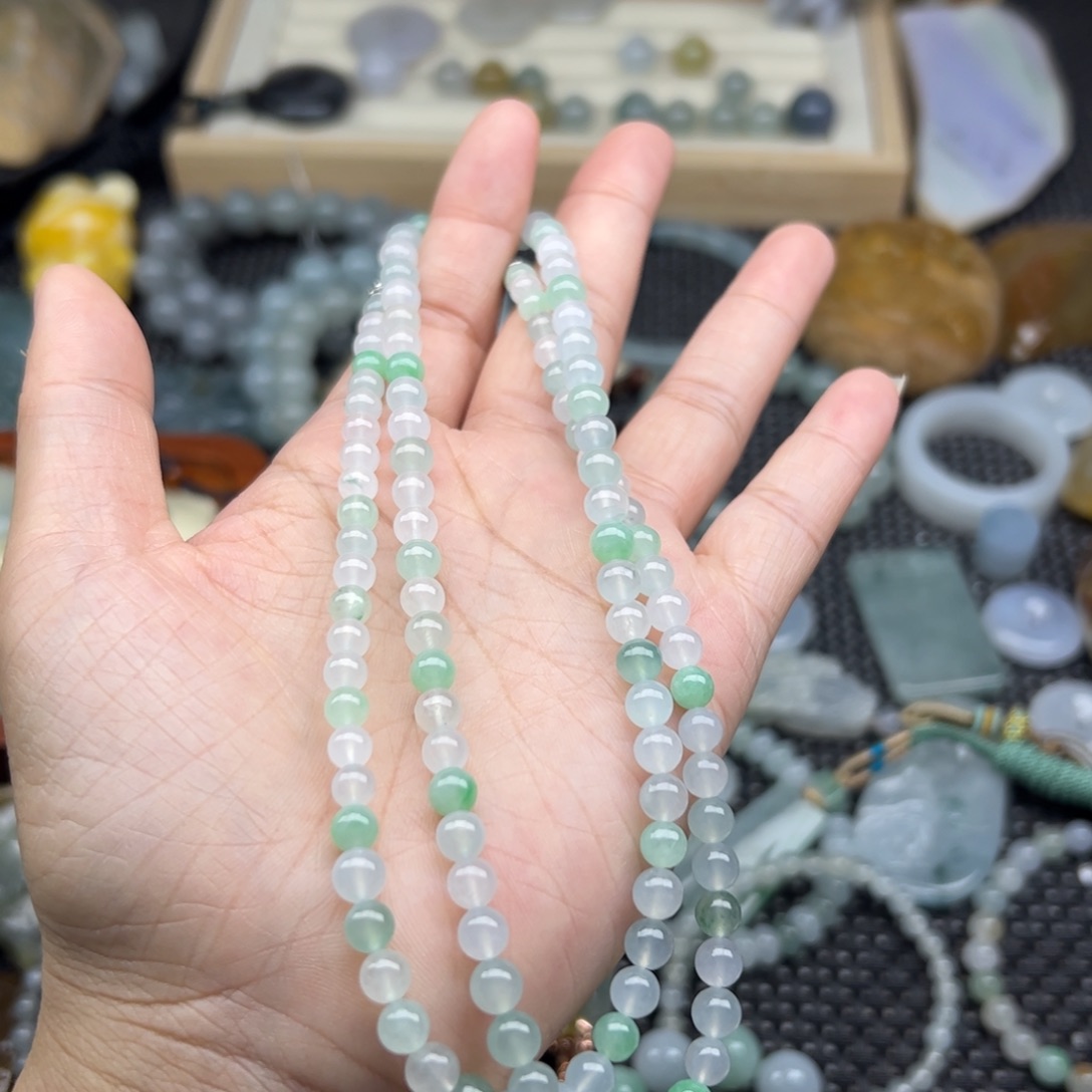 颈饰未镶嵌翡翠珠链