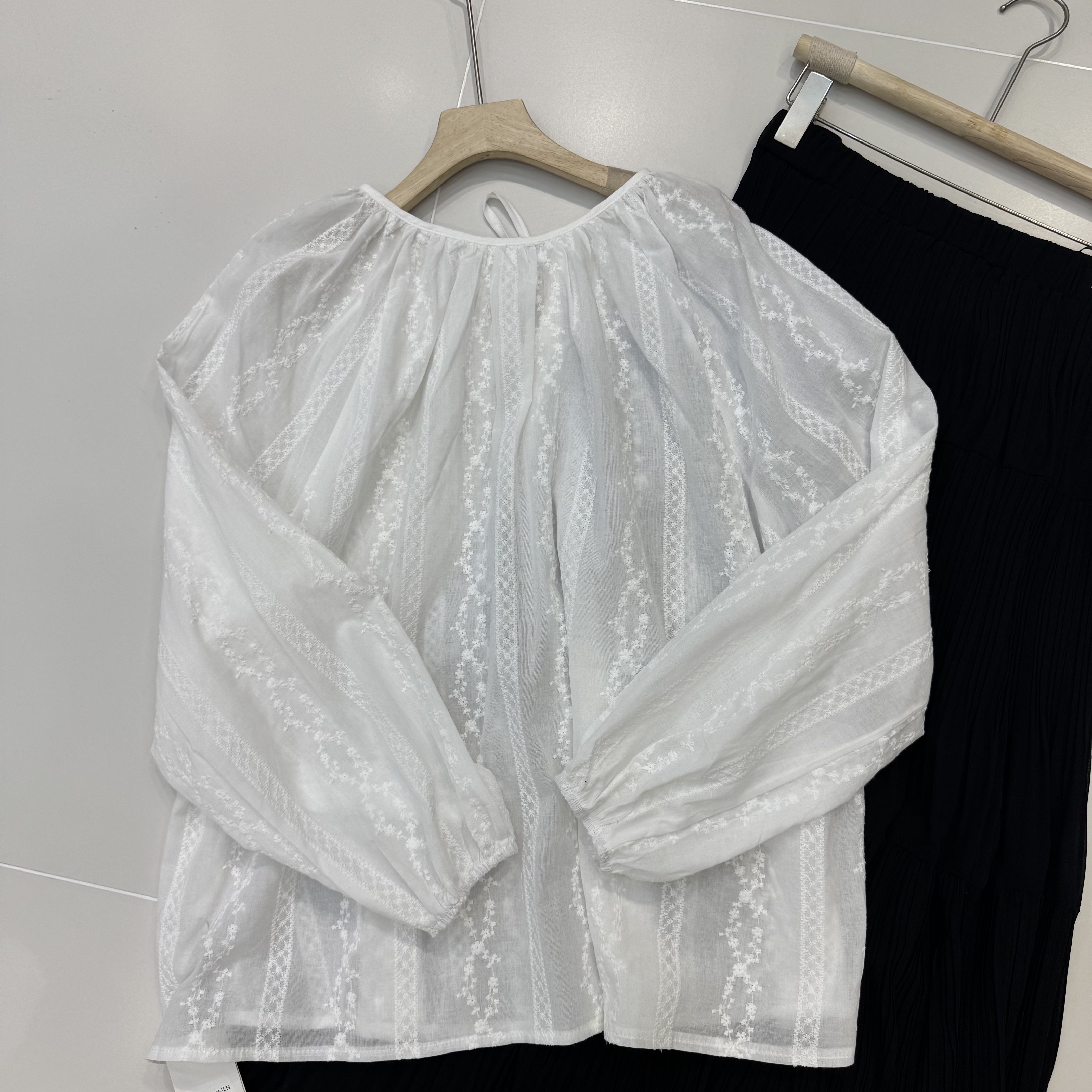 【坦姐严选 实体品质】提花蕾丝重工白色衬衫6111/6112/6113