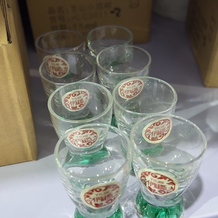水晶8支 绿雪山小酒杯 