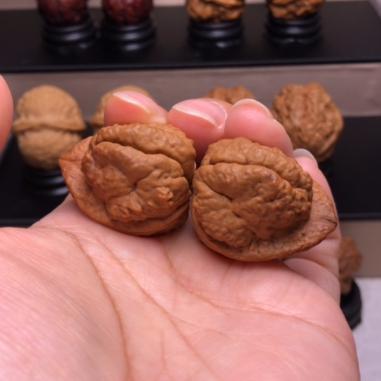 文玩核桃把件一**光羊头蟾36