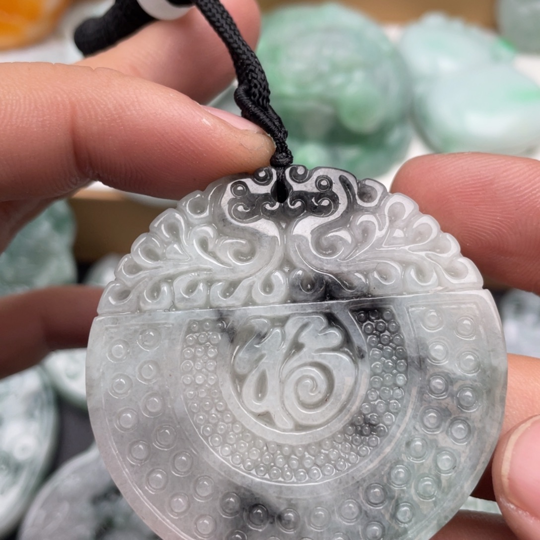 翡翠未镶嵌吊坠(不含链)