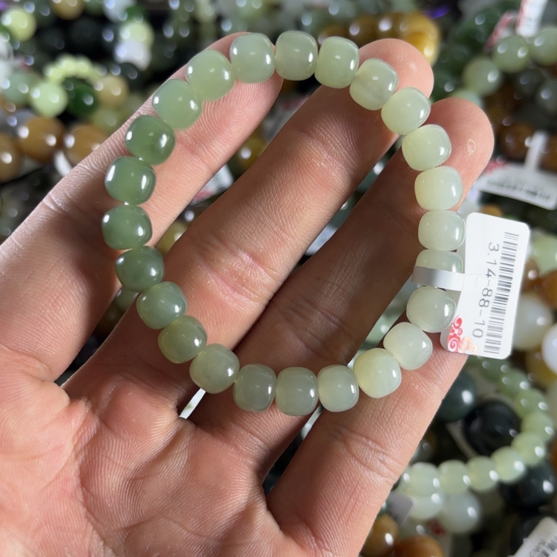 未镶嵌和田玉手链56