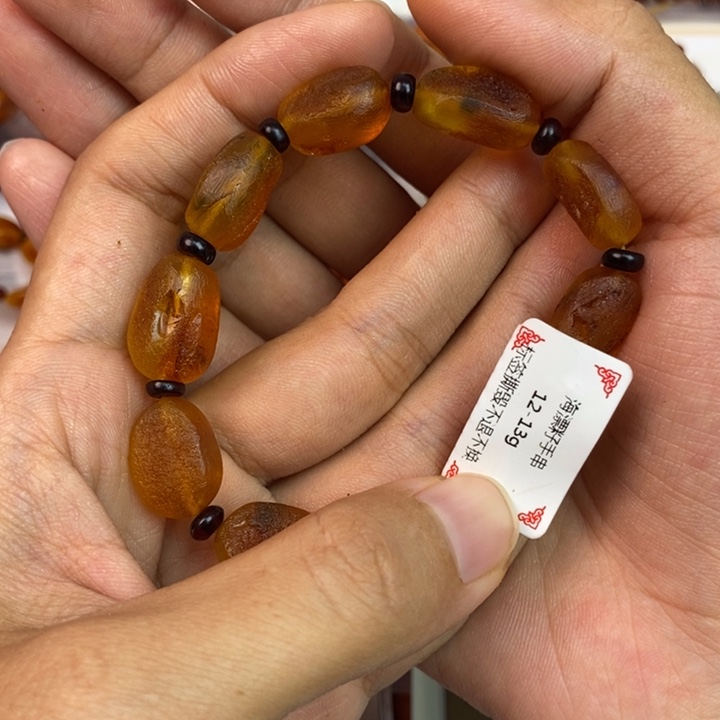 琥珀未镶嵌珠宝奇石