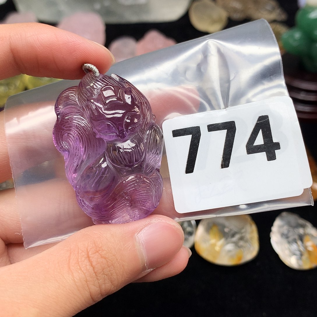 未镶嵌颈饰水晶洛****工挂件