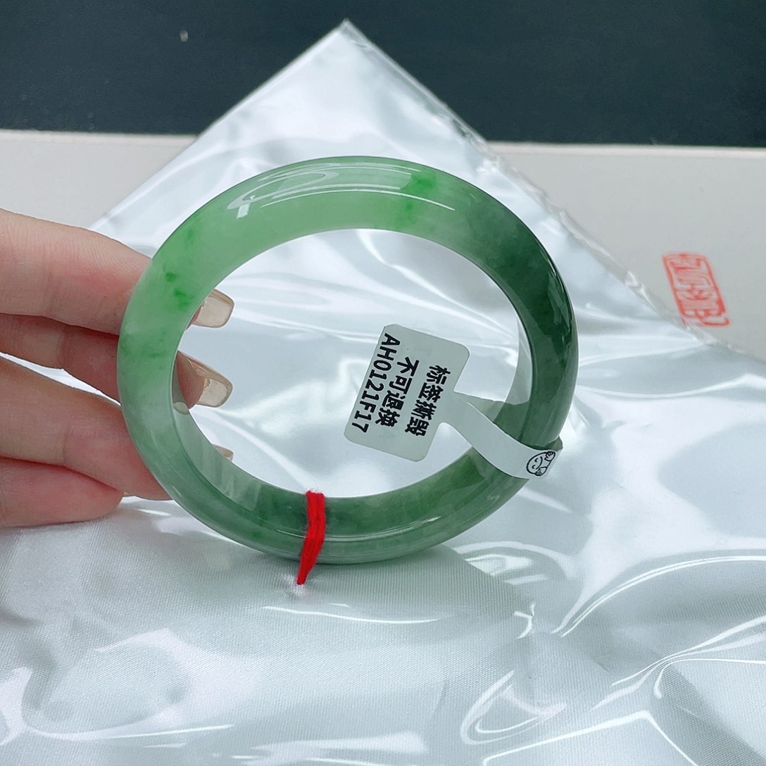 翡翠手镯未镶嵌正56.5