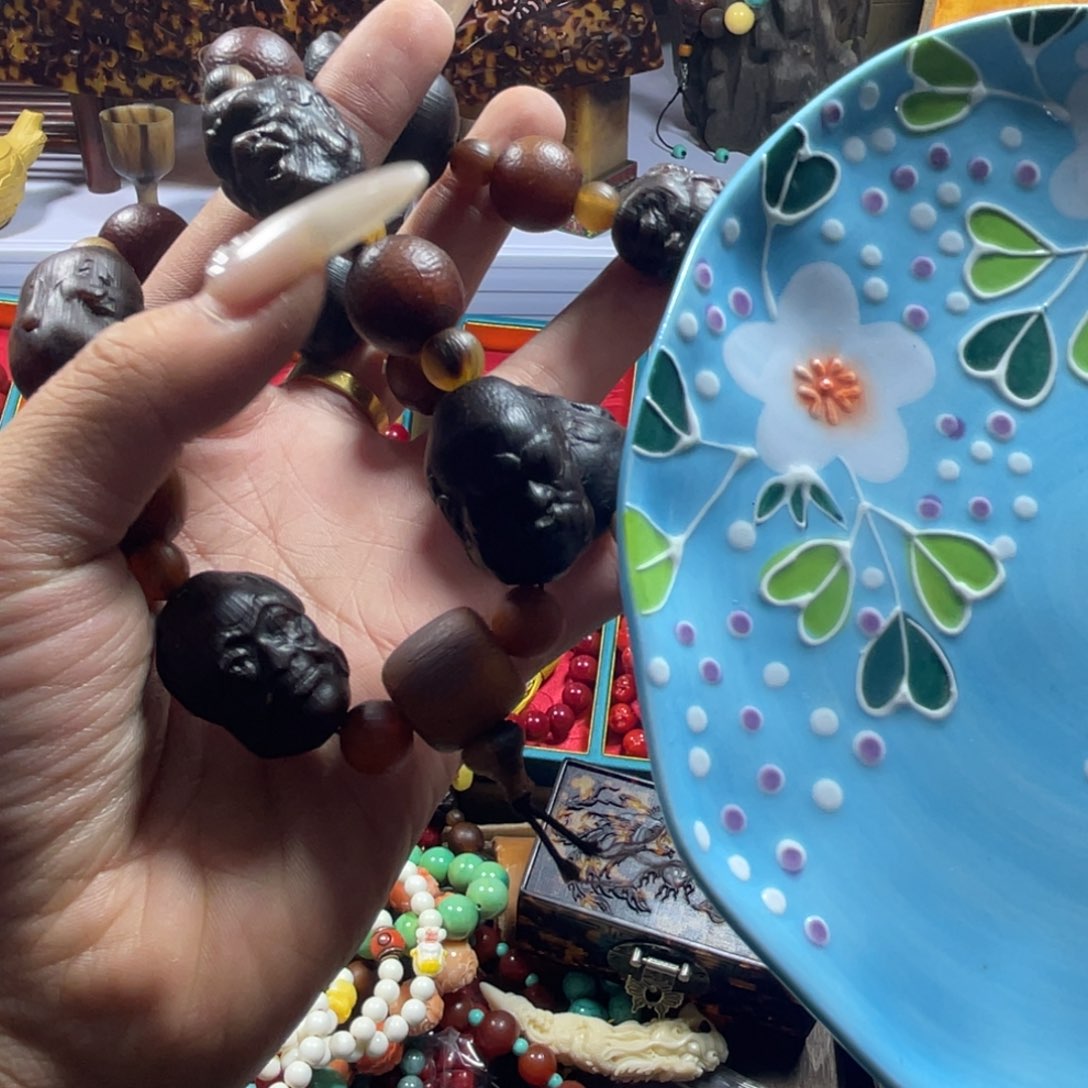 紫砂漏油的时候就会有  