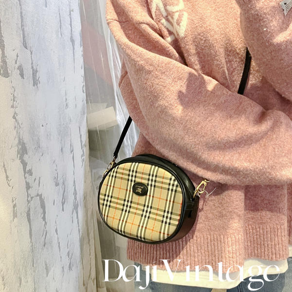 大吉中古/Burberry博柏利战马格纹苹果斜挎包