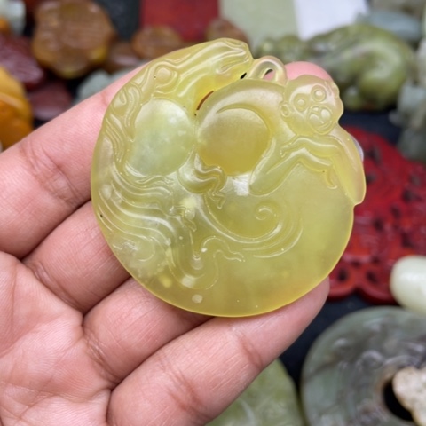 蛇纹石玉颈饰未镶嵌6