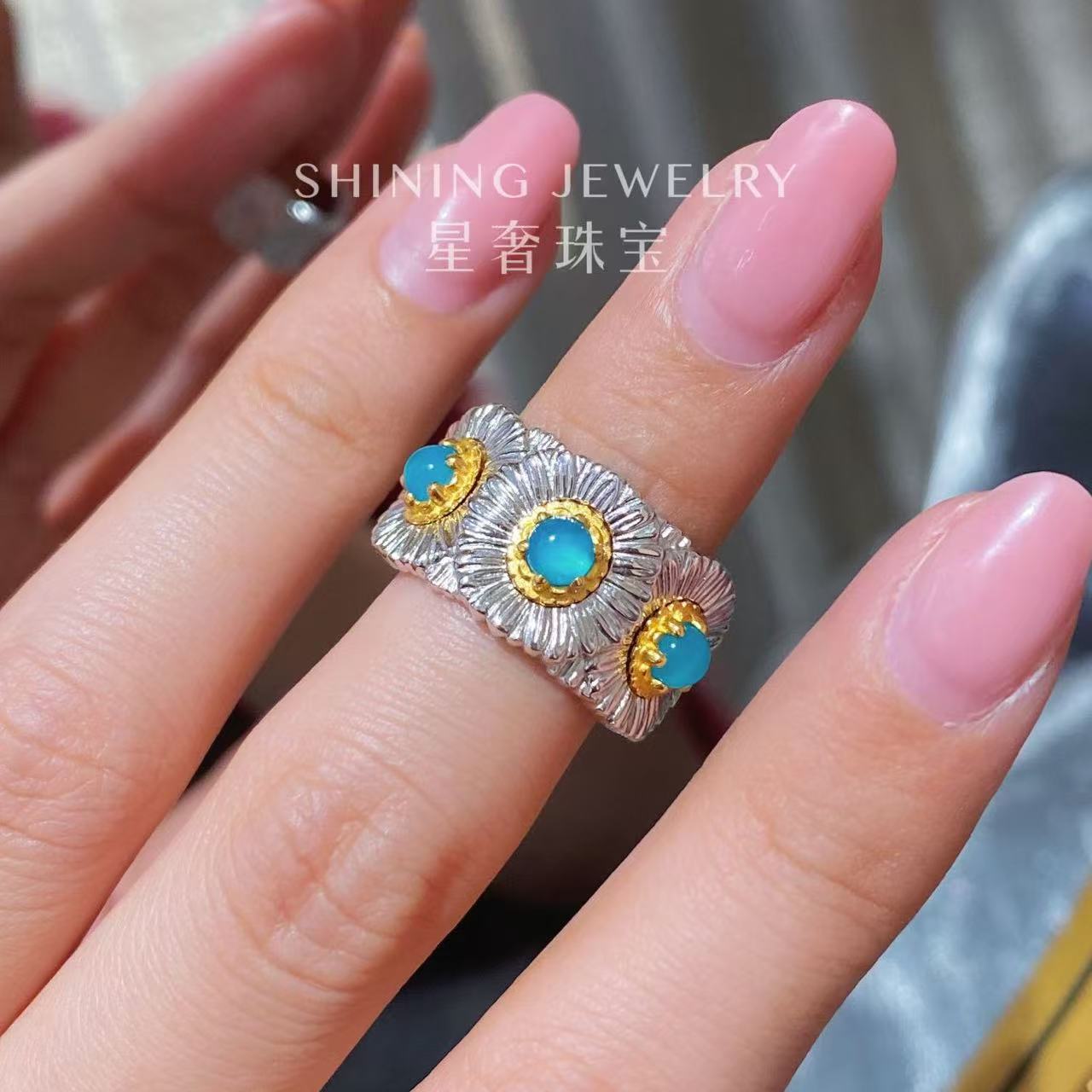 925银合成锆石戒指 【星奢珠宝】S925布布小雏菊戒指