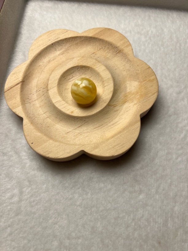 天然俄料飘白花圆珠（卡16mm+)