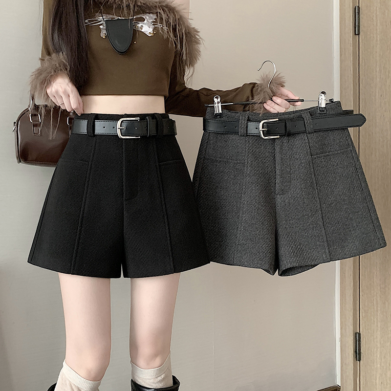 秋冬季毛呢靴裤阔腿裤子女装秋装2025年新款显瘦休闲短裤显瘦短裤