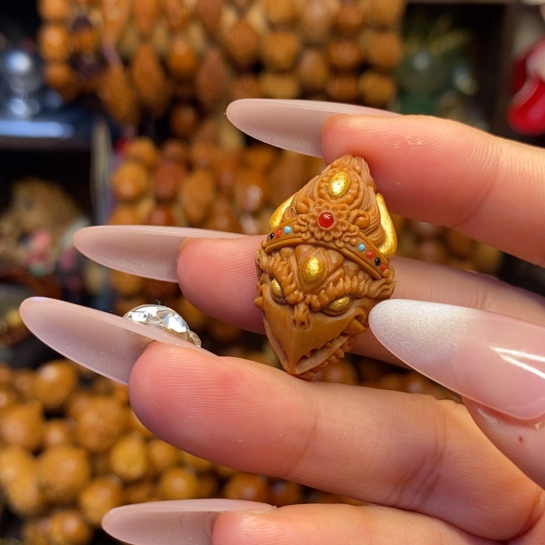 吊坠橄榄核大鹏鸟