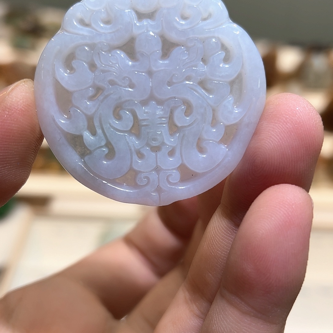 颈饰未镶嵌翡翠挂件
