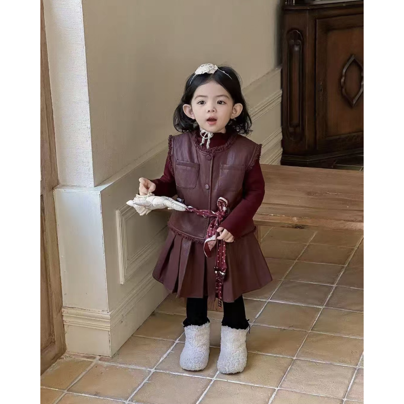 儿童少女风秋冬季加厚套装皮衣裙子女童复古穿搭时尚潮流女宝套装