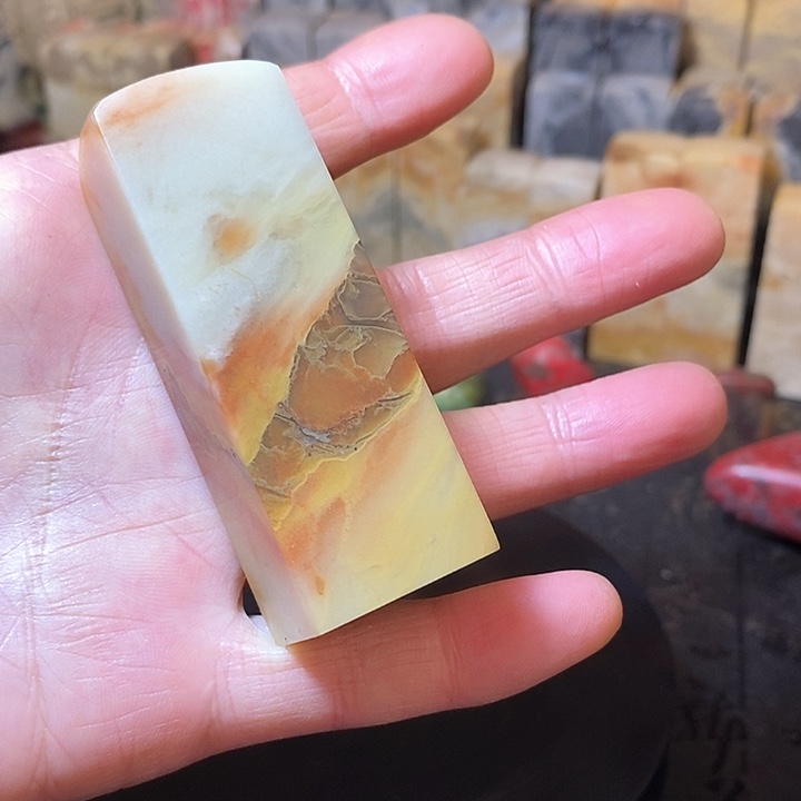 昌化鸡血石昌化石