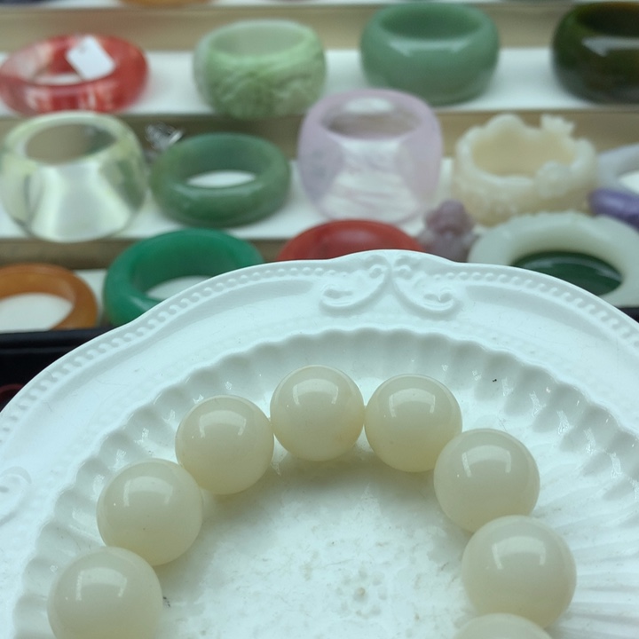 石英岩玉未镶嵌13468975444