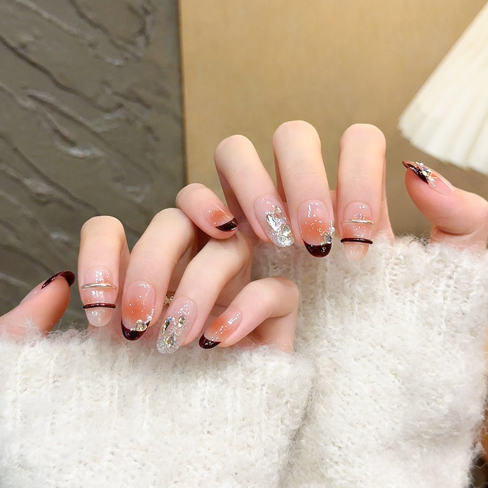 【摩卡千金】红色法式秋冬穿戴甲中长款指甲贴片2025新款手工轻奢