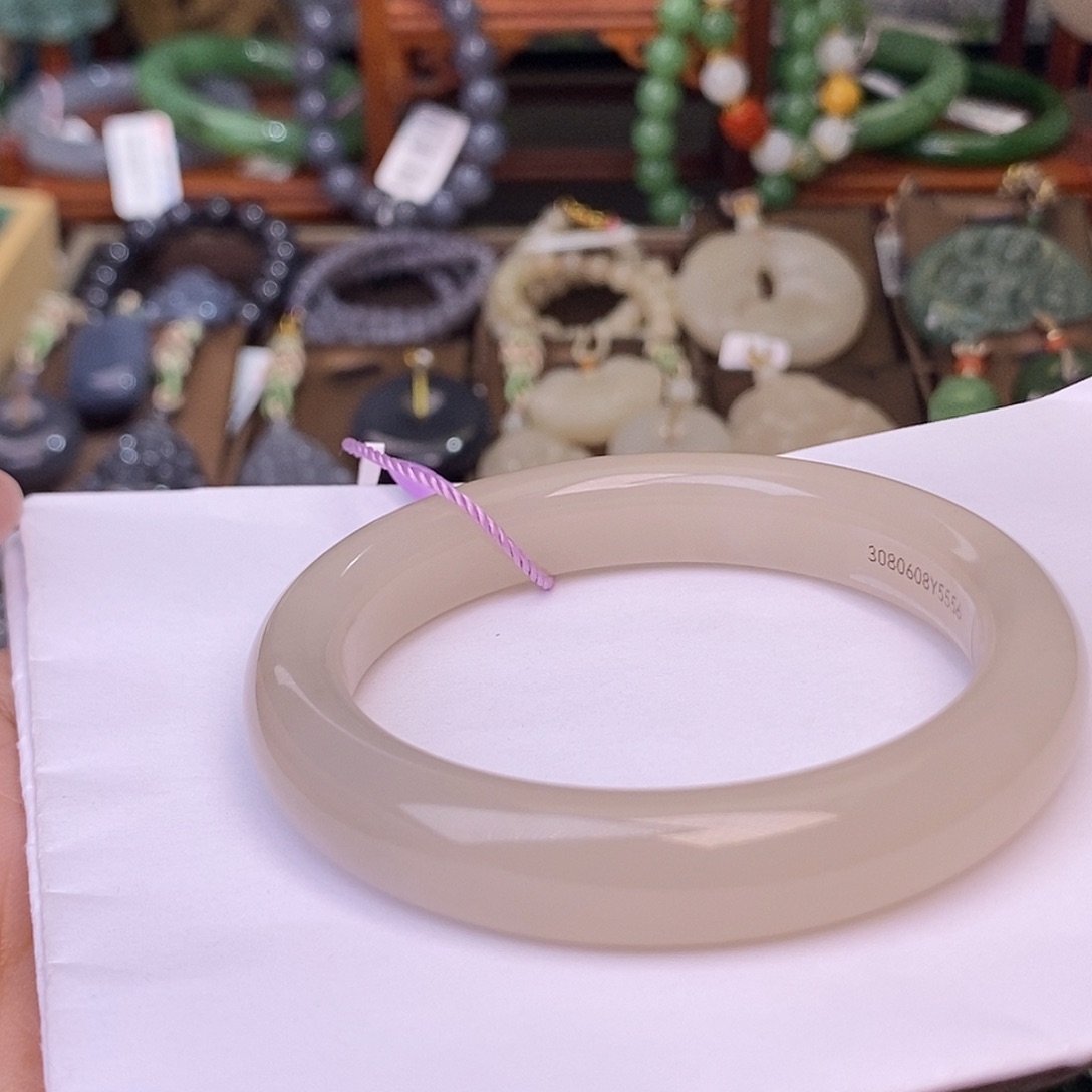 和田玉藕粉老料收藏手镯55圈未镶嵌