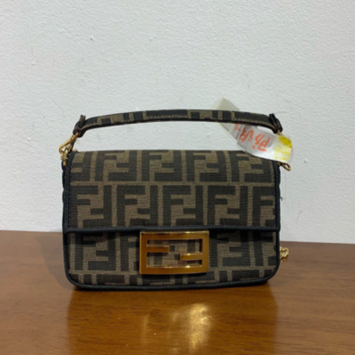 99新 FENDI/芬迪 老花法棍包手提包单肩包翻盖经典复古百搭