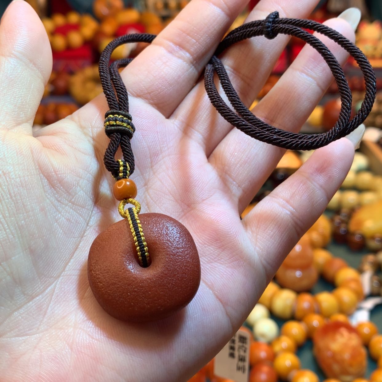 【闪购商品】蜜蜡吊坠(赠链)未镶嵌