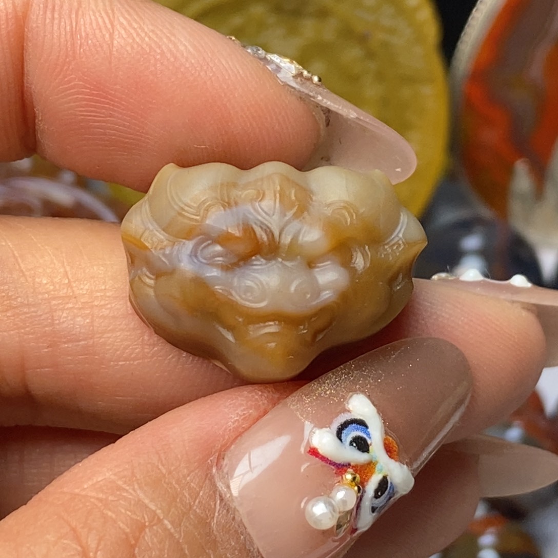 玛瑙/玉髓未镶嵌颈饰?***?战国红