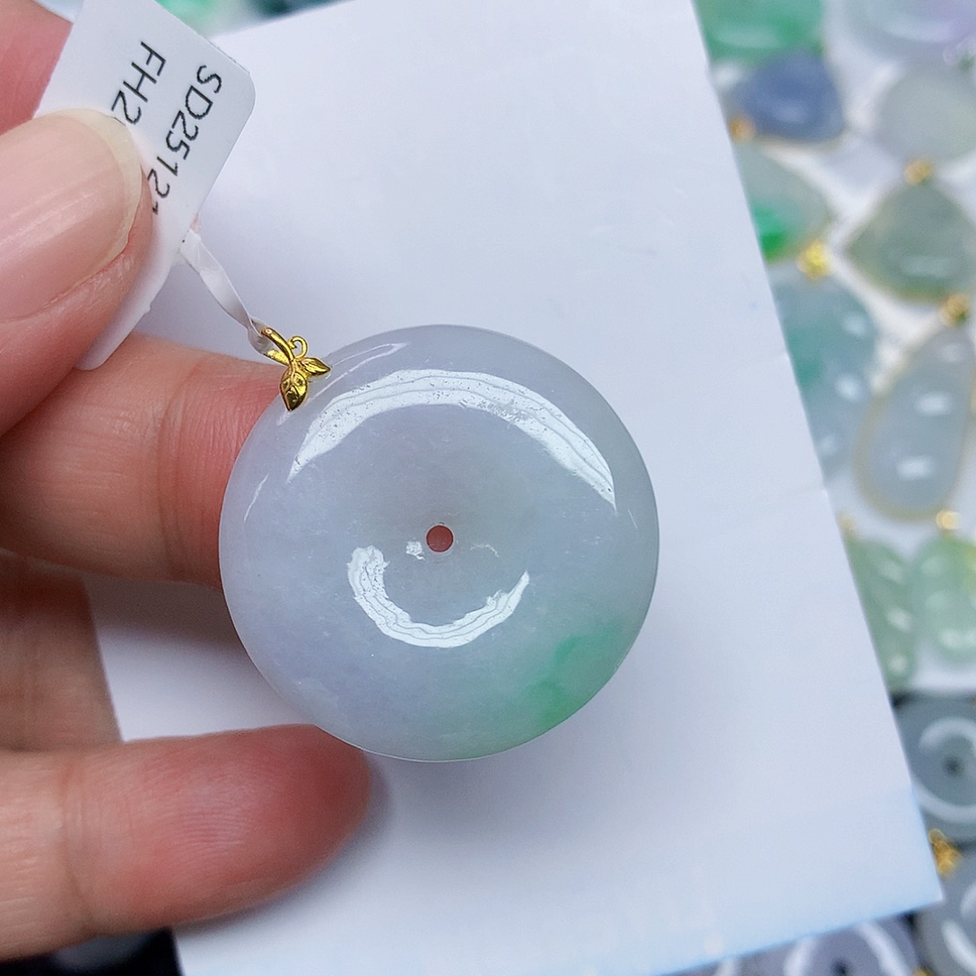 翡翠18K金镶嵌颈饰2366789