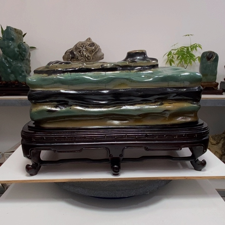 玉广西来宾合山奇石，彩陶石