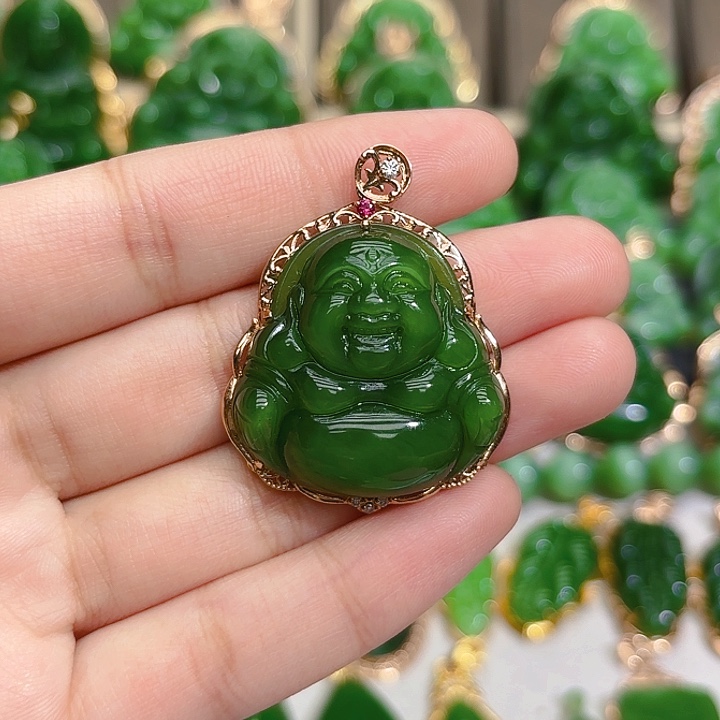 和田玉（碧玉）颈饰18K金镶嵌