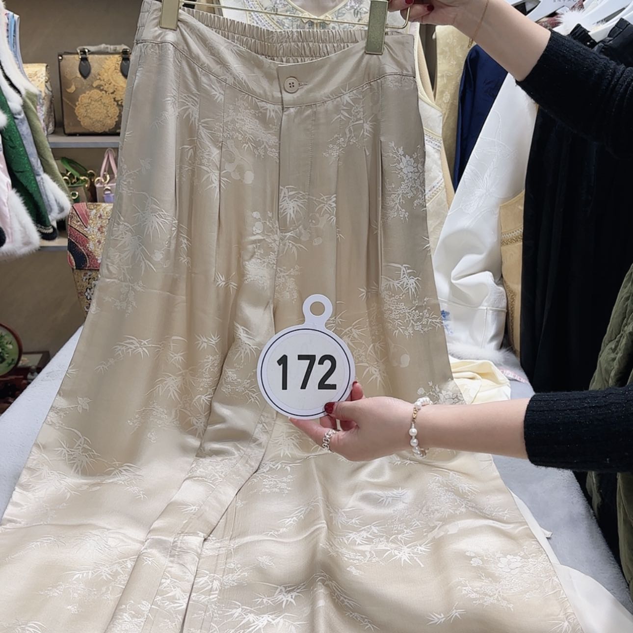 【闪购商品】织绣用****0你就看看妈妈密密麻麻吗