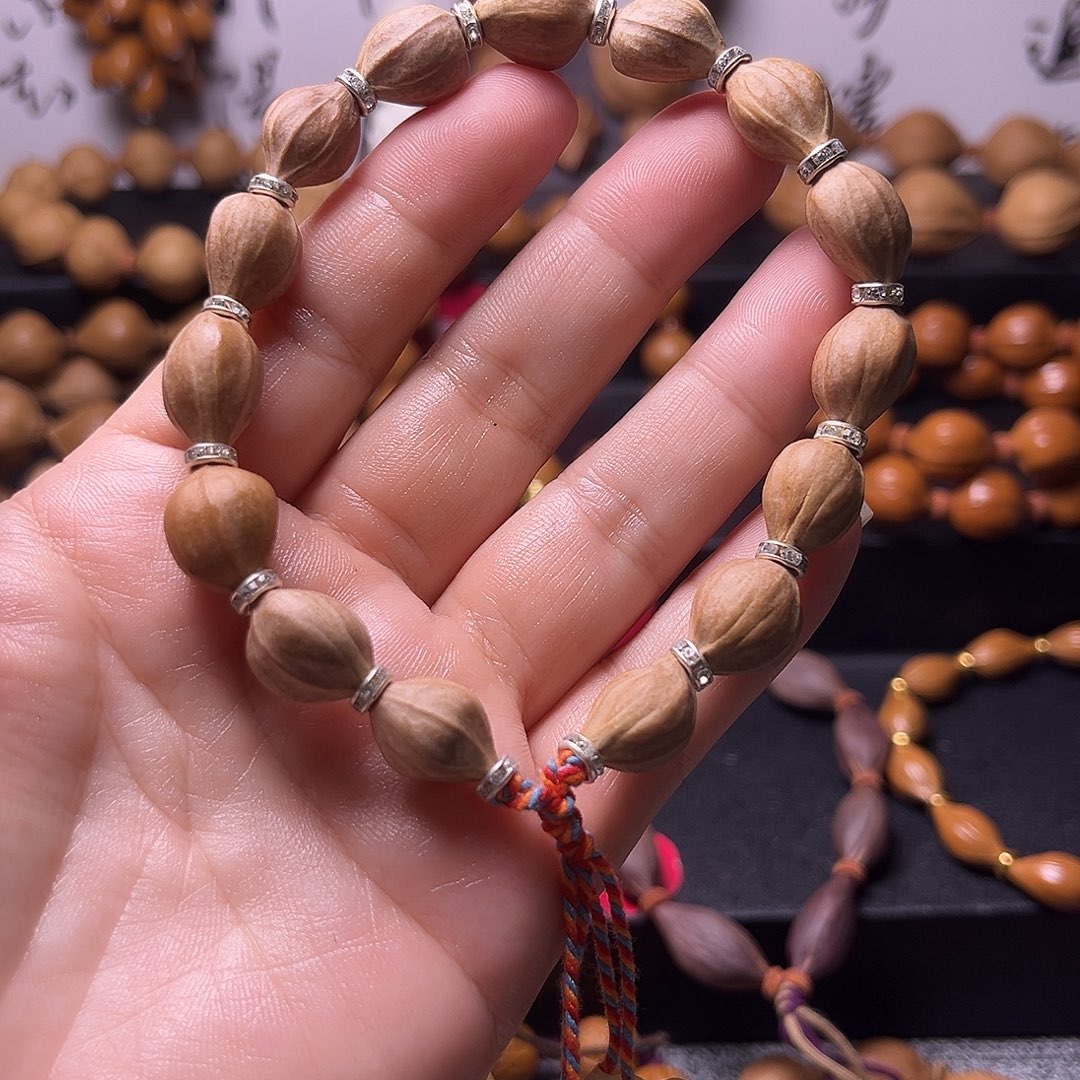 手串橄榄核极致小尺寸异型10.14