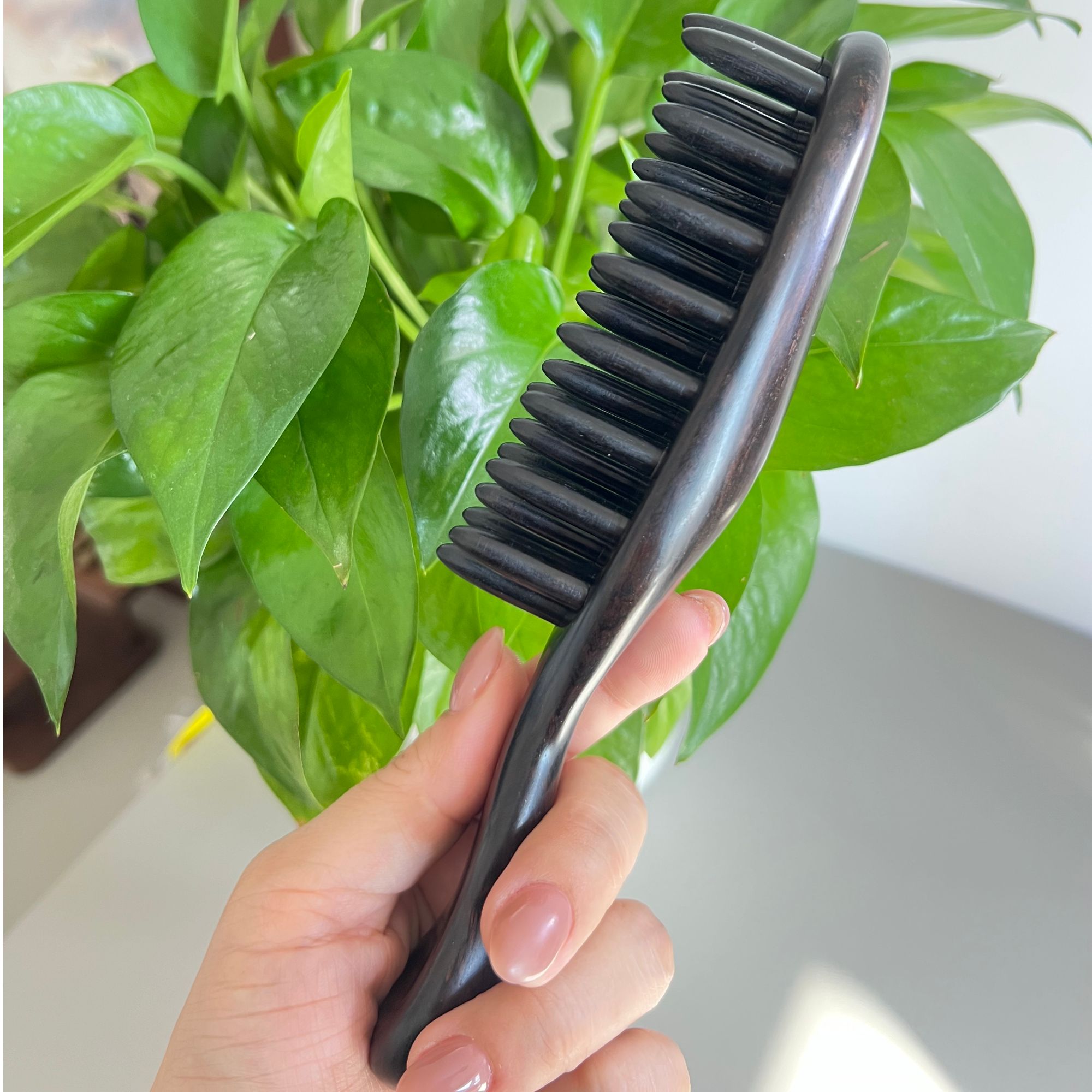 紫光檀25齿排齿梳，紫光檀25锥钉大号学生按摩梳梳子檀木木梳子